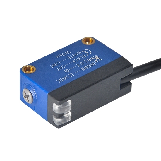 LED Photoelectric Sensor, Background Suppression, 30cm