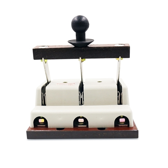 3 Pole Single Throw Knife Switch, 400A